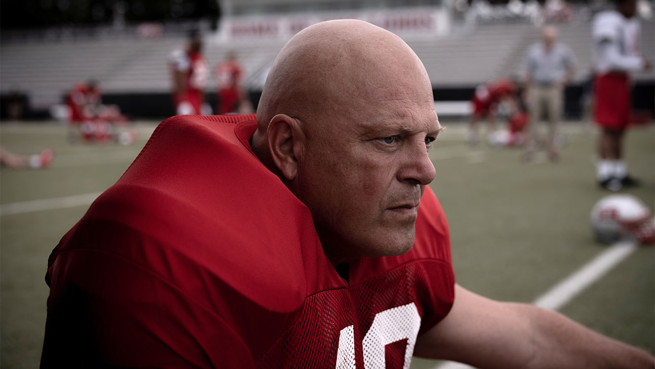 MICHAEL CHIKLIS in The Senior